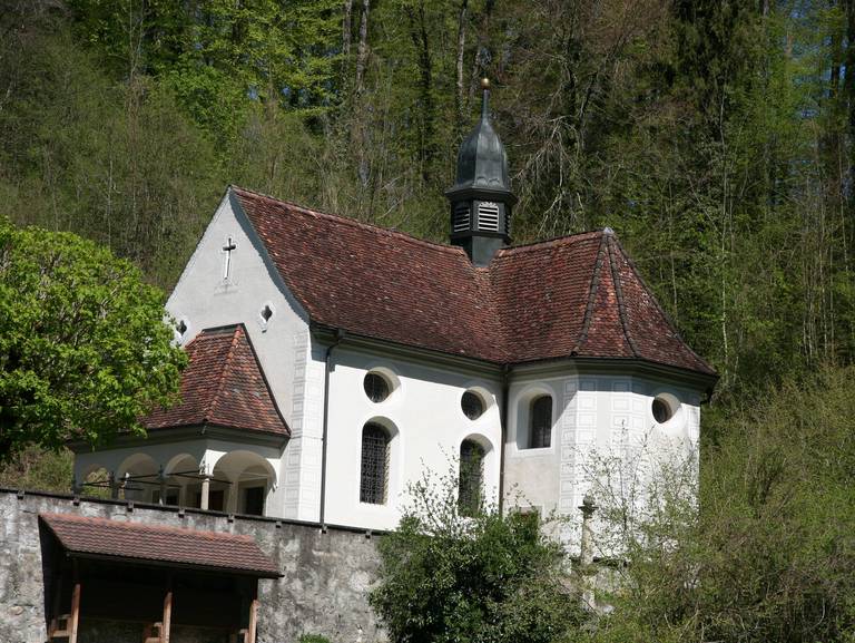 (c) Charly Bernasconi - https://commons.wikimedia.org
